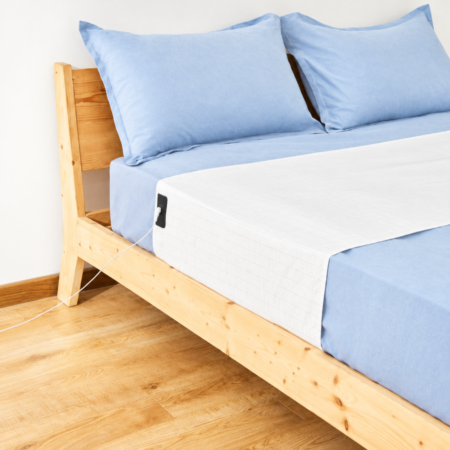 Veldra narrow grounding sheet placed across regular bedding